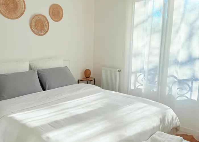 Cozy Apartment Near Paris