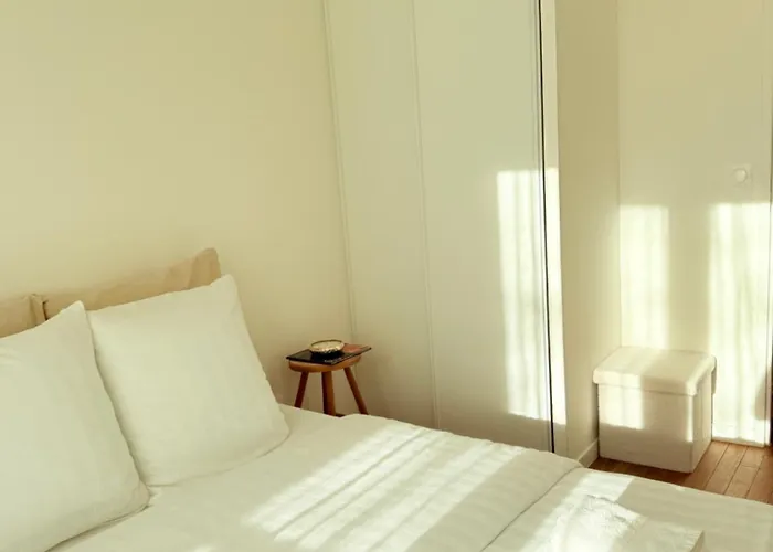 Cozy Apartment Near Paris