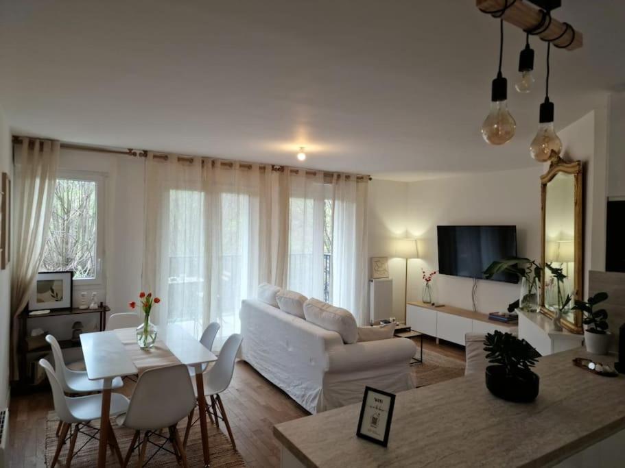 Cozy Near Paris *